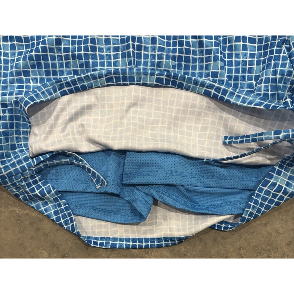 Greg Norman ML75 Golf Polo & Skort Set Womens Medium Blue Tile Print Performance - Picture 9 of 11